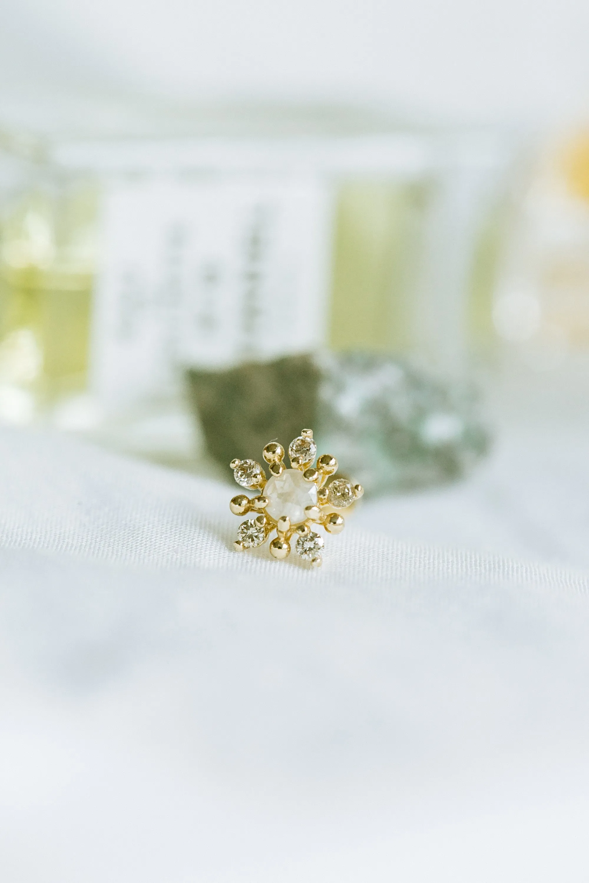 14K Solid Gold Cartilage Real Cognac And Rough Gray Diamond Flower Internally Internal Threaded Earring Labret