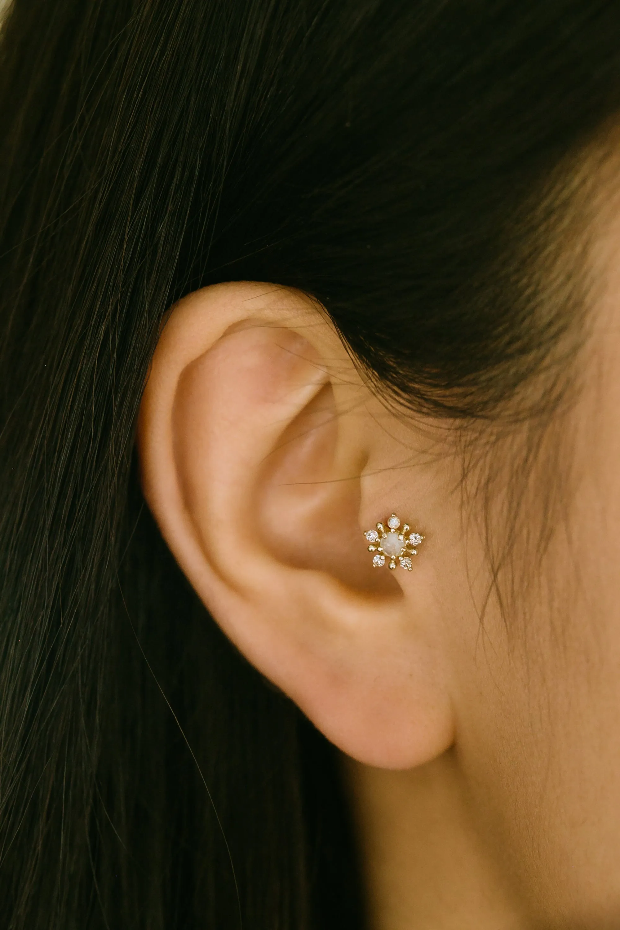 14K Solid Gold Cartilage Real Cognac And Rough Gray Diamond Flower Internally Internal Threaded Earring Labret