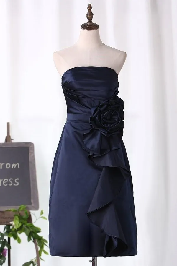 2024 A Line Bridesmaid Dresses Strapless Knee Length Satin P75SMRM8