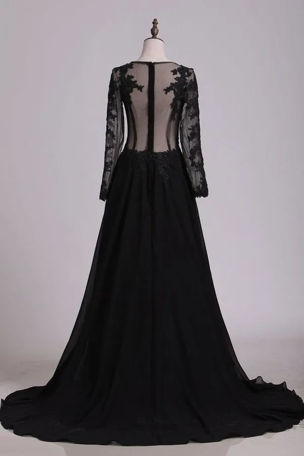 2024 Black Long Sleeves Scoop Prom Dresses With Applique & Slit PF9QCGL3