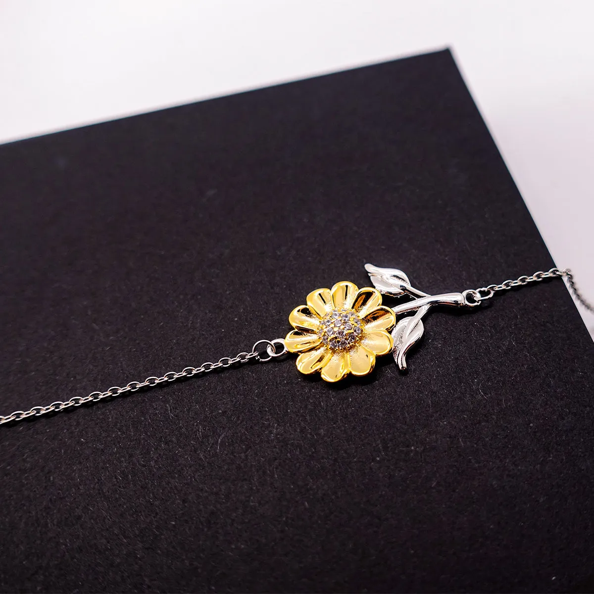 Badass Actuary Gifts, I'm Actuary not a magician, Sarcastic Sunflower Bracelet for Actuary Birthday Christmas for  Men, Women, Friends, Coworkers