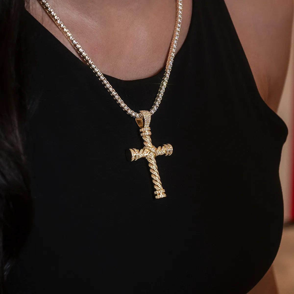 Diamond Rope Cross Pendant in Yellow Gold