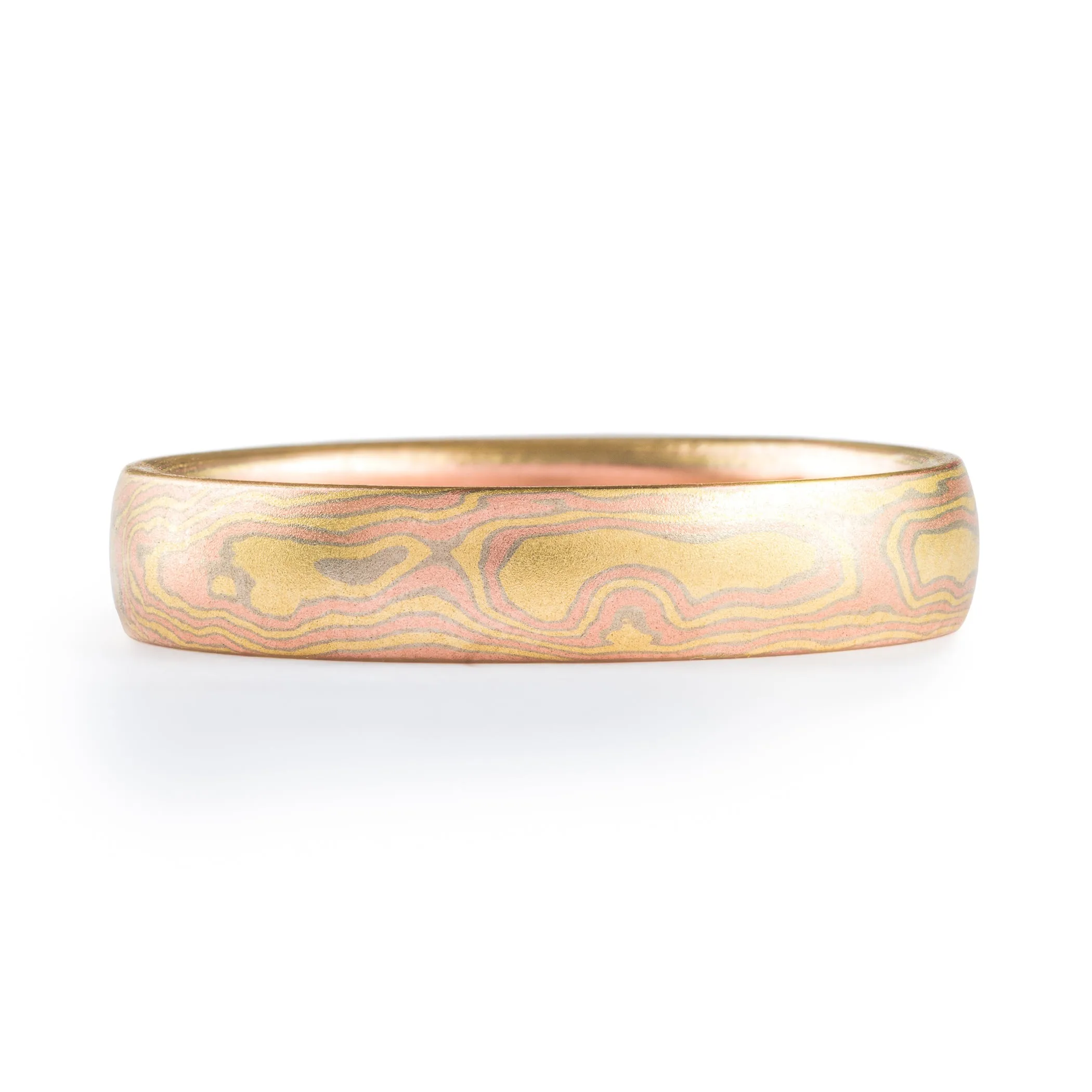 Elegant Matching Woodgrain Pattern Rings in 18kt Blaze Palette