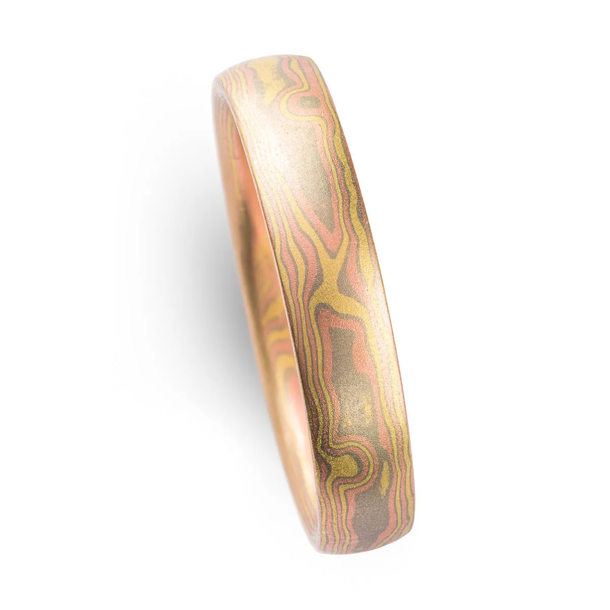 Elegant Matching Woodgrain Pattern Rings in 18kt Blaze Palette