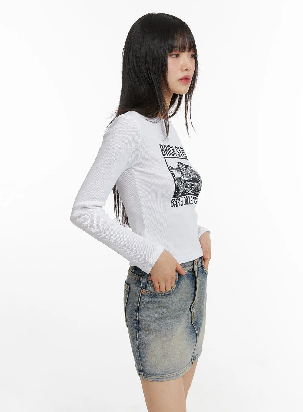 Graphic Slim Fit Crop Top CJ412