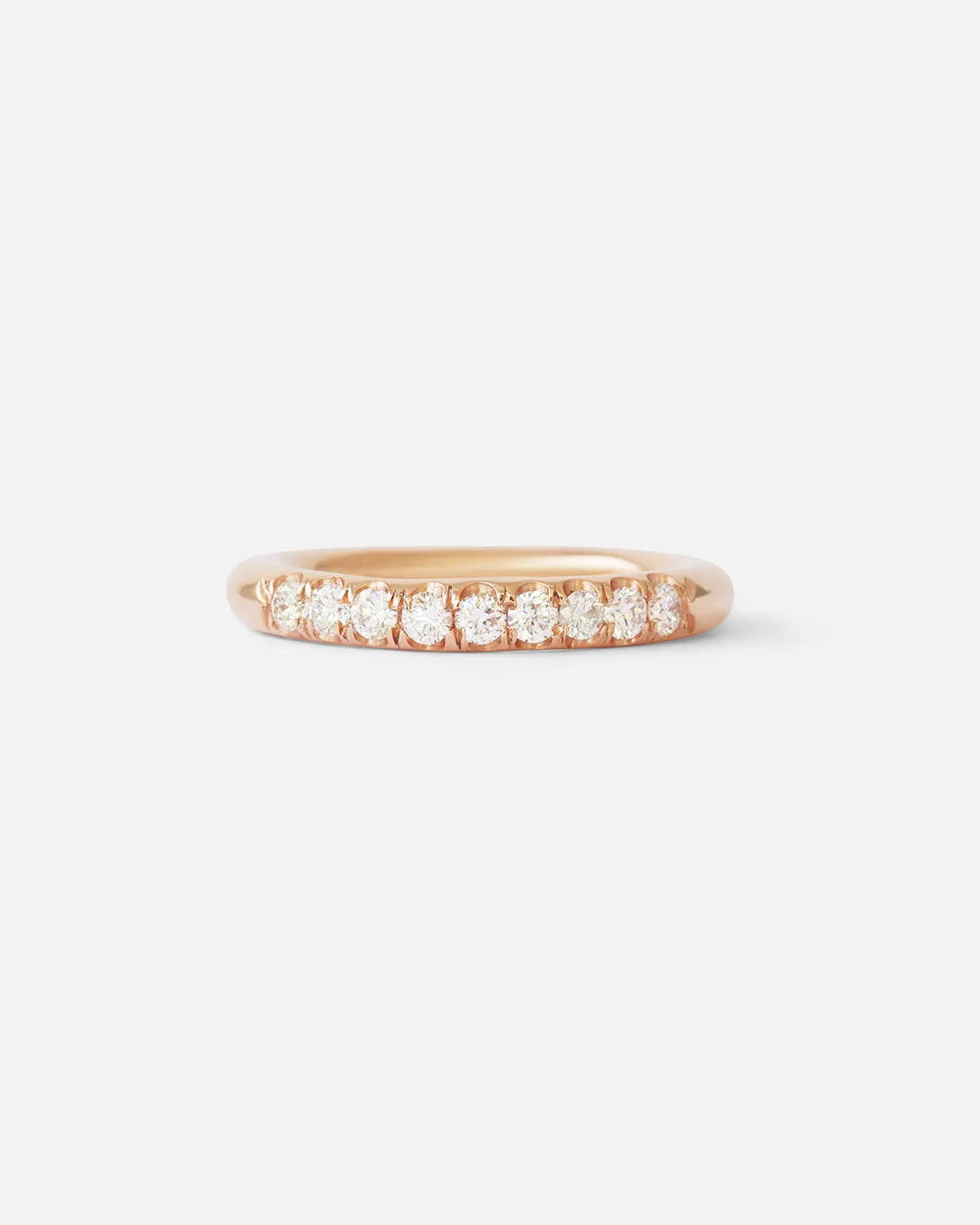 Round Band / Pave 9 Diamonds