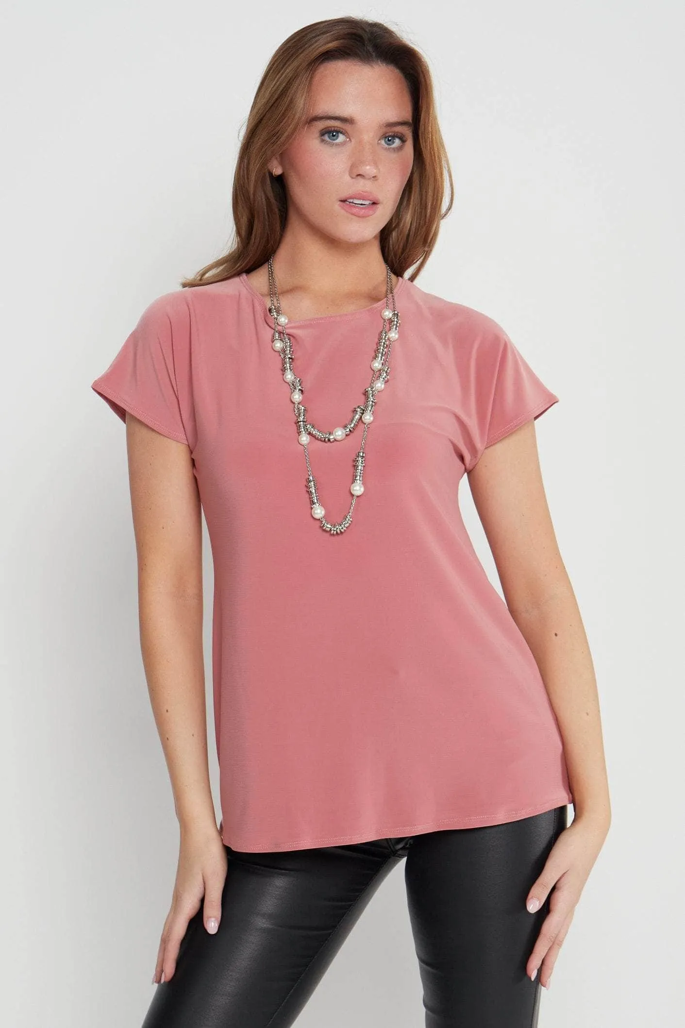 Saloos Essential Extended-Shoulder Top with Necklace