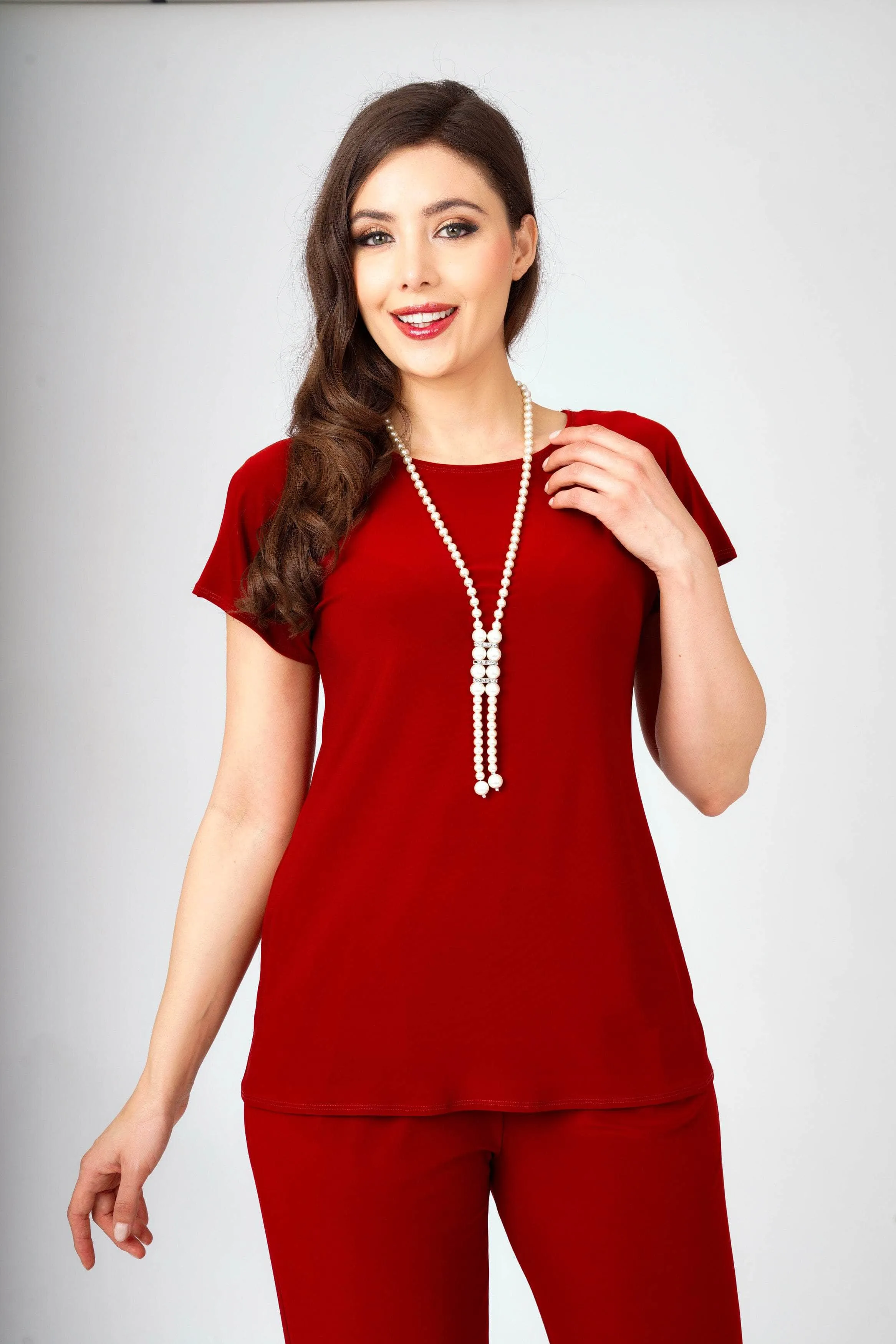 Saloos Essential Extended-Shoulder Top with Necklace