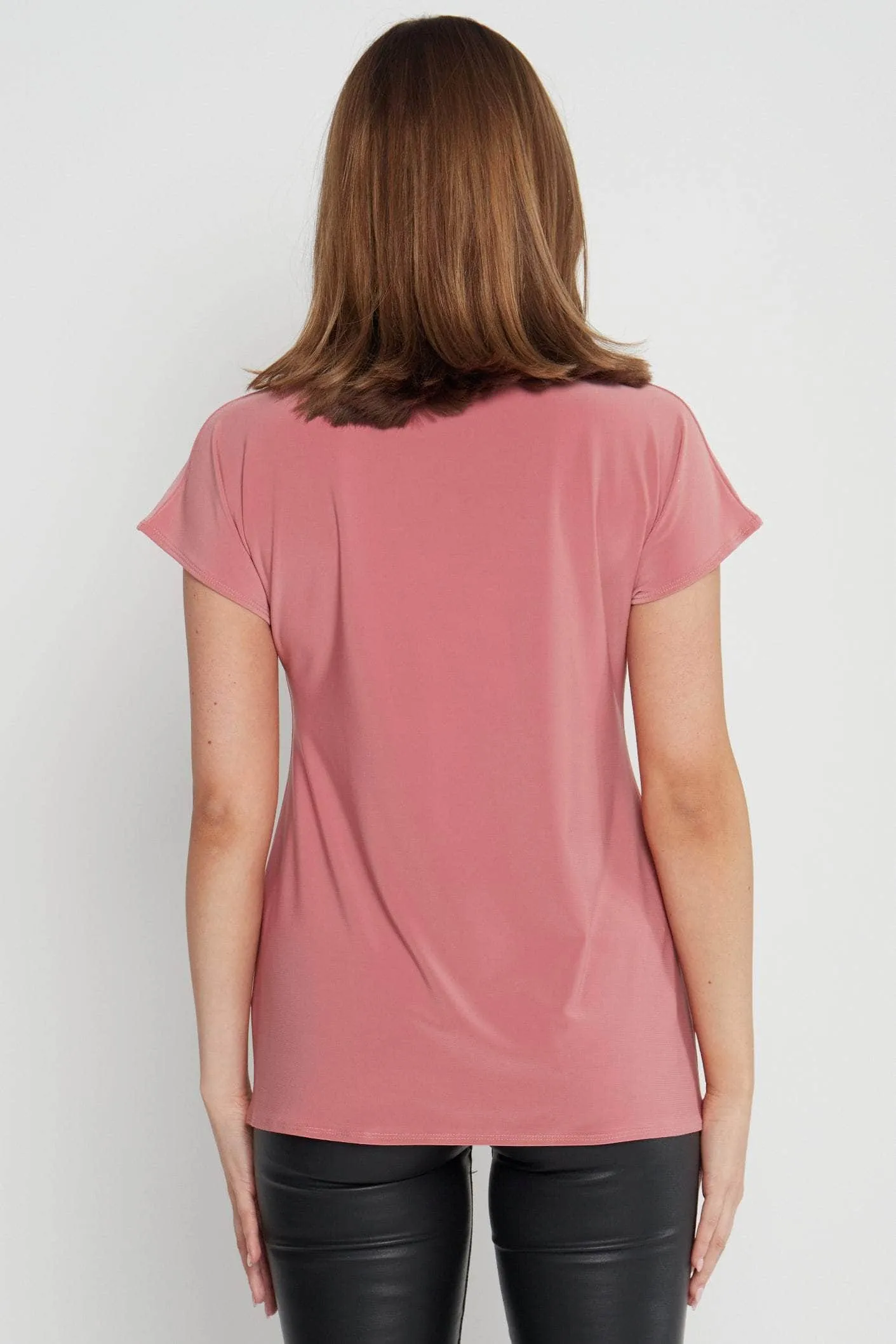 Saloos Essential Extended-Shoulder Top with Necklace