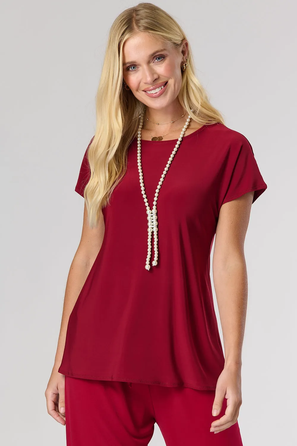 Saloos Essential Extended-Shoulder Top with Necklace