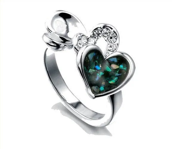 The cute little hearts ring