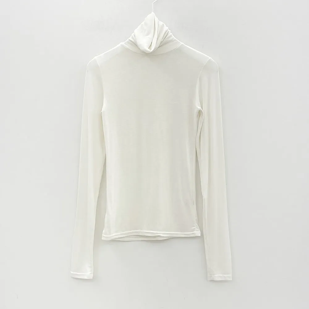 Turtleneck Top J4