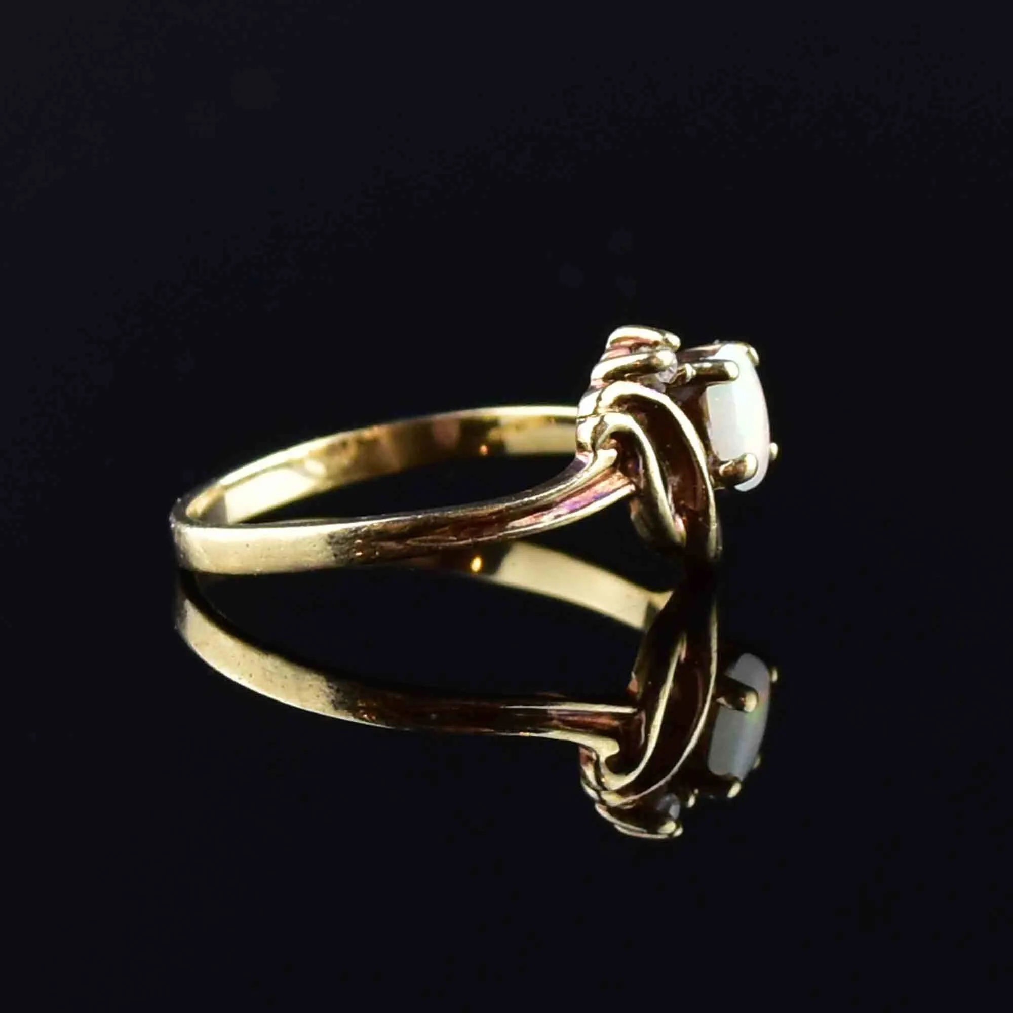 Vintage 10K Gold Opal Diamond Ring